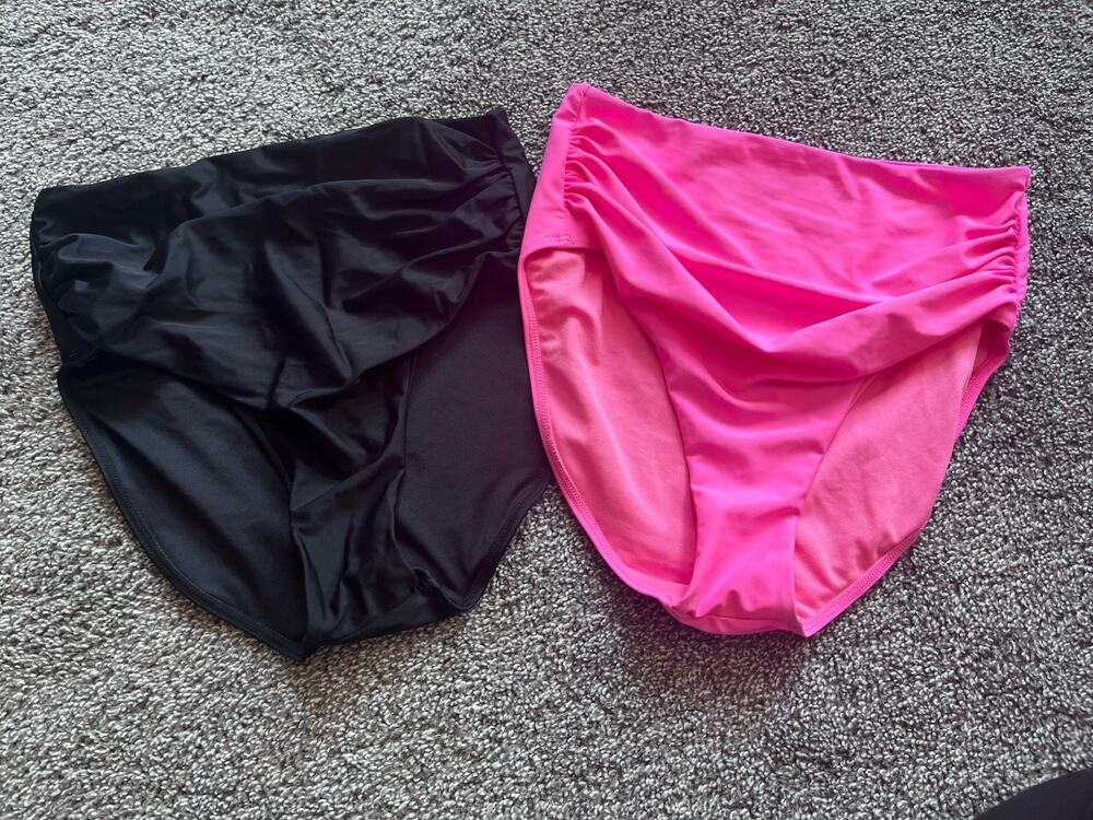 Janela Bay Bottoms Swim Suit Black And Pink Size Small Set Of 2 D5
